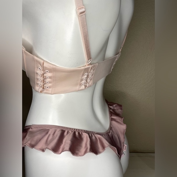 Victoria Secret Very Sexy Push Up Bra 34C VS Corset side Bra VS Push Up Bra 🆕 - Picture 14 of 16